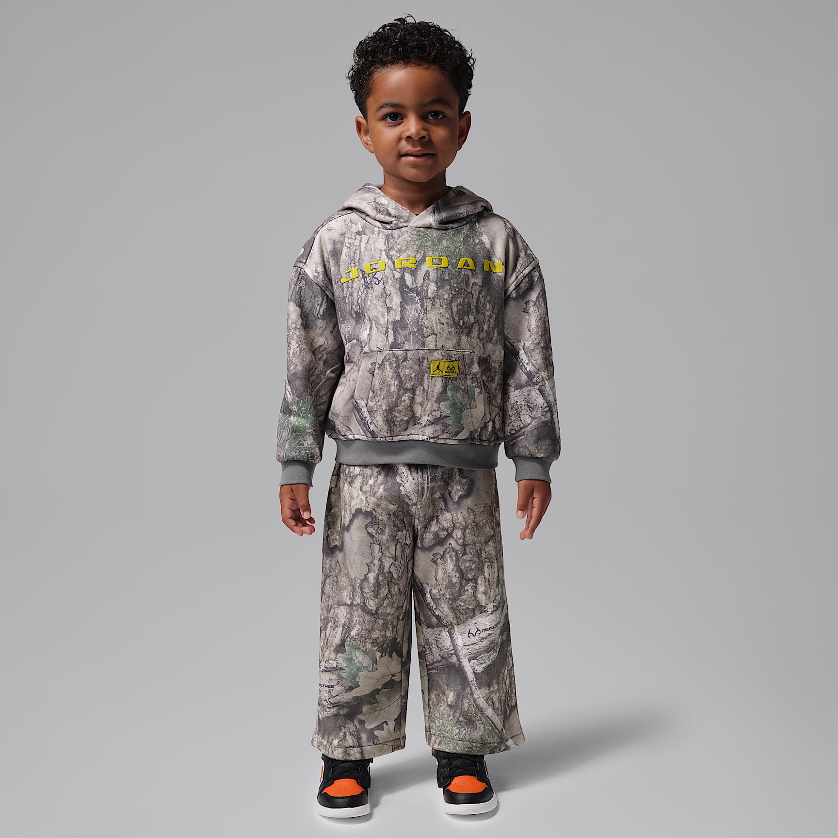 ロードショー② Jordan Toddler Brooklyn Realtree 2-Piece Pullover Hoodie Set. Nike.com